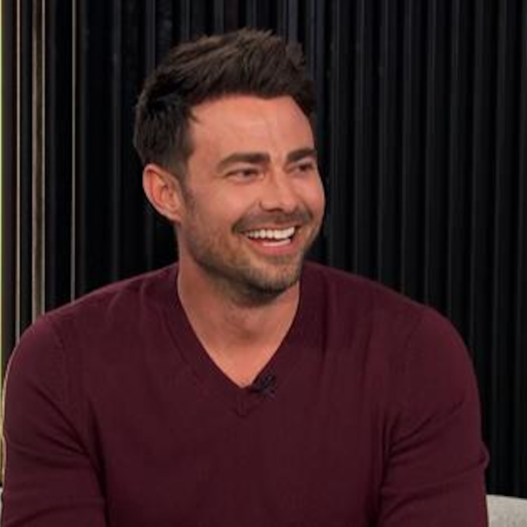 Jonathan Bennett Talks New Hallmark Christmas Movie
